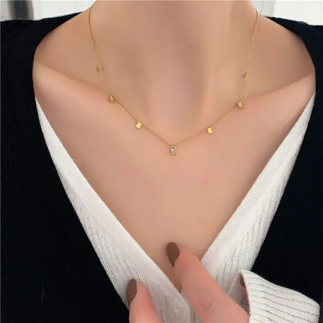 Zircon Gleam Pendant - Image 2